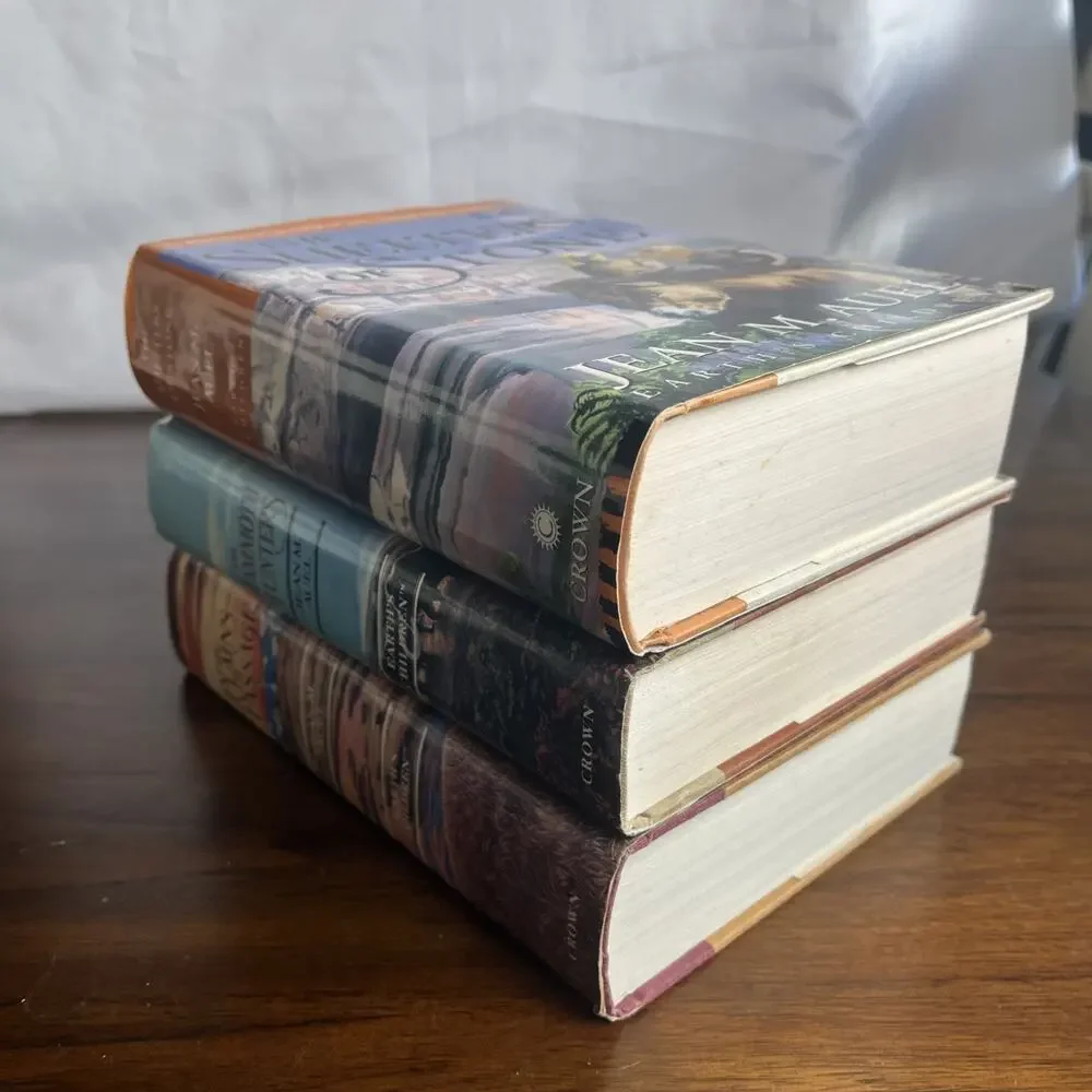 Jean M Auel - 3 First Editions, Hardback With Dust Jackets, Earth’s Children Lot